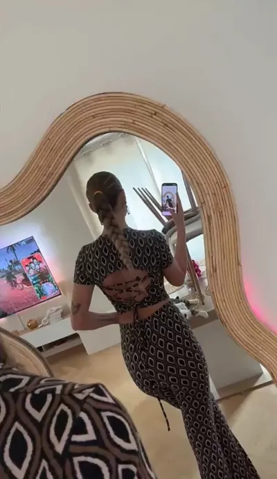 Helenaeliart leak — aperçu 12