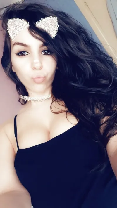 Imene Ilyah Beurette voilé