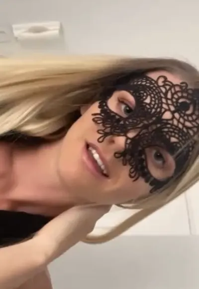 Laure Raccuzo Plusieurs vidéos complètes leak — aperçu 3